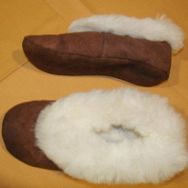 peruvian Unisex Alpaca White Slippers - all sizes available