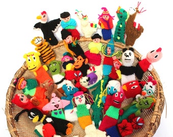 Lot van 100 handgebreide vingerpoppen Peru NIEUW