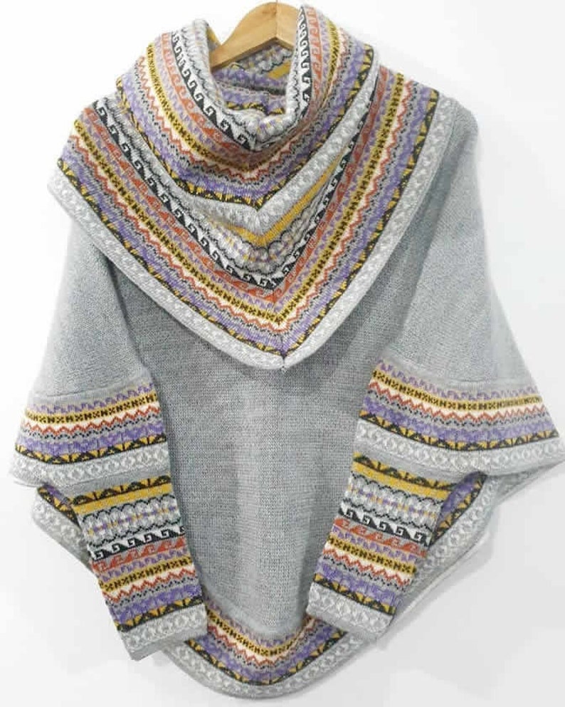 luxuriöses Damen Superfine Alpaka Wolle Poncho Cape mit Ärmeln Grau