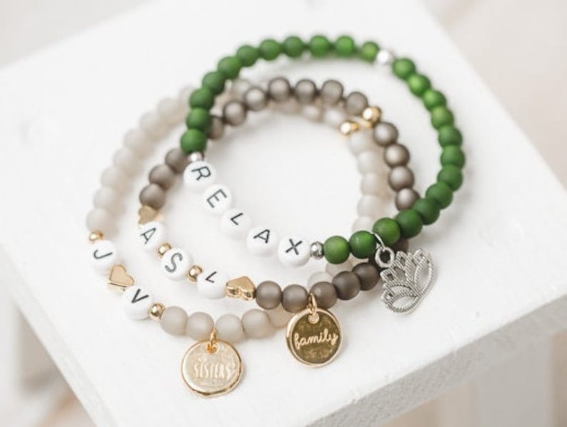 Armband personalisiert, personalisiertes Armband, Armband mit Namen, Perlenarmband, personalisierte Armbänder, Armband Frauen Bild 3