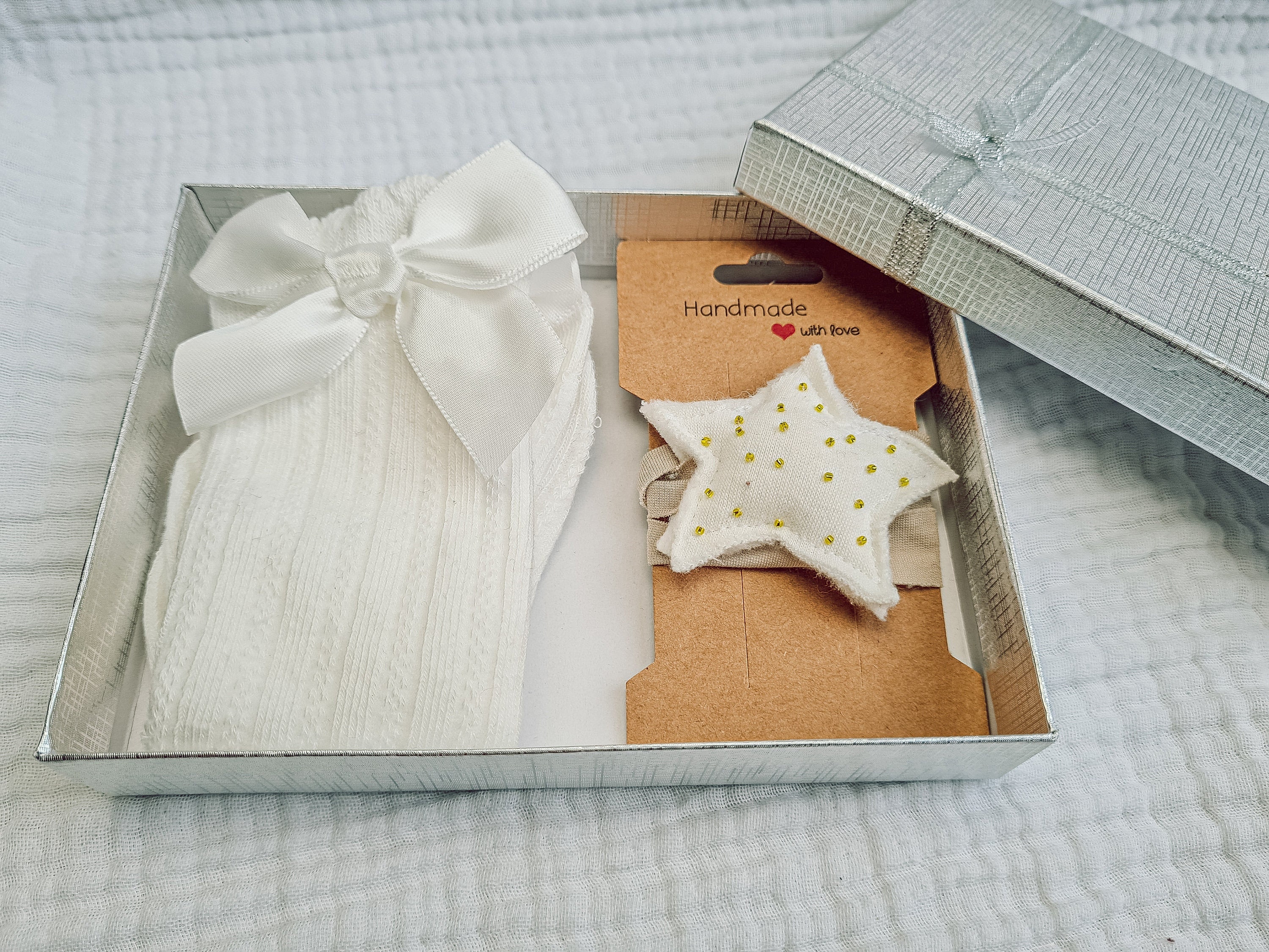 Baby girl gift box, baby headband star and baby girl socks with bow, Pregnancy gift box, baby shower gift girl, newborn gift