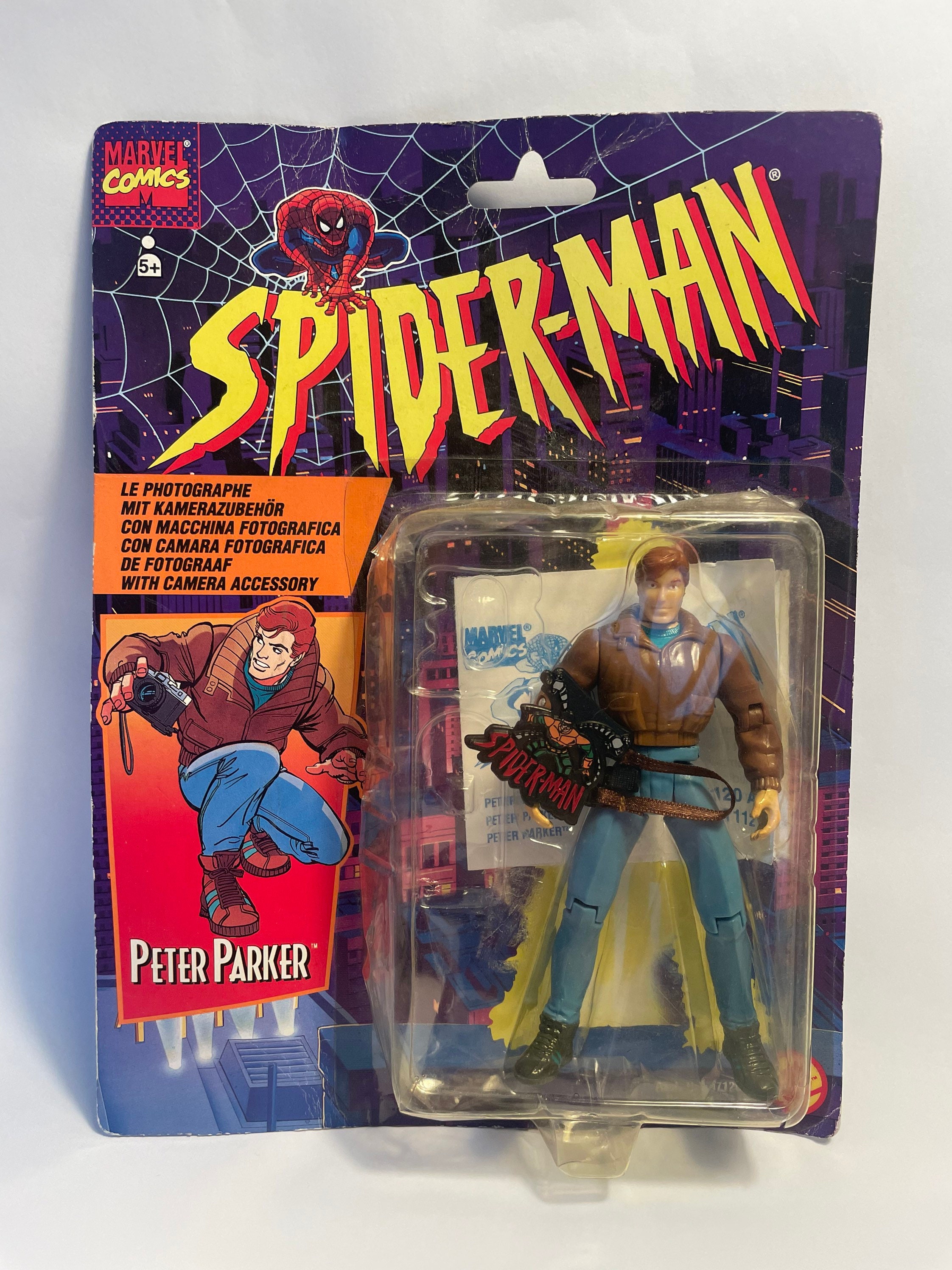 2x MOC Vintage Toy Biz Peter Parker and Spiderman 