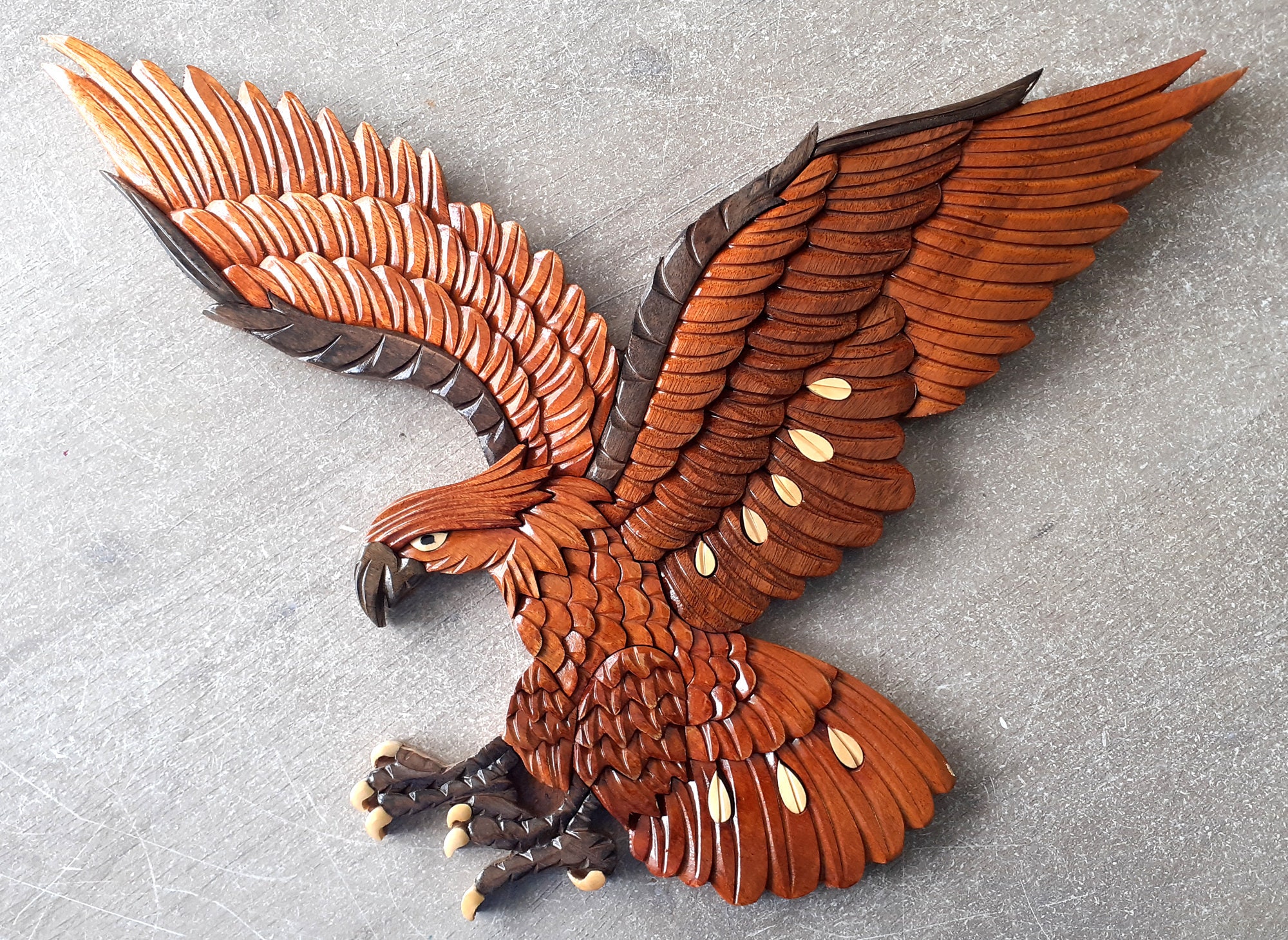 Plaque de Porte L'aigle en Bois Vernis