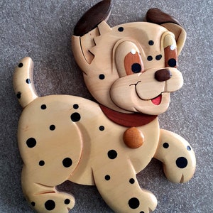 wooden dog figurine for children&#39;s room decoration