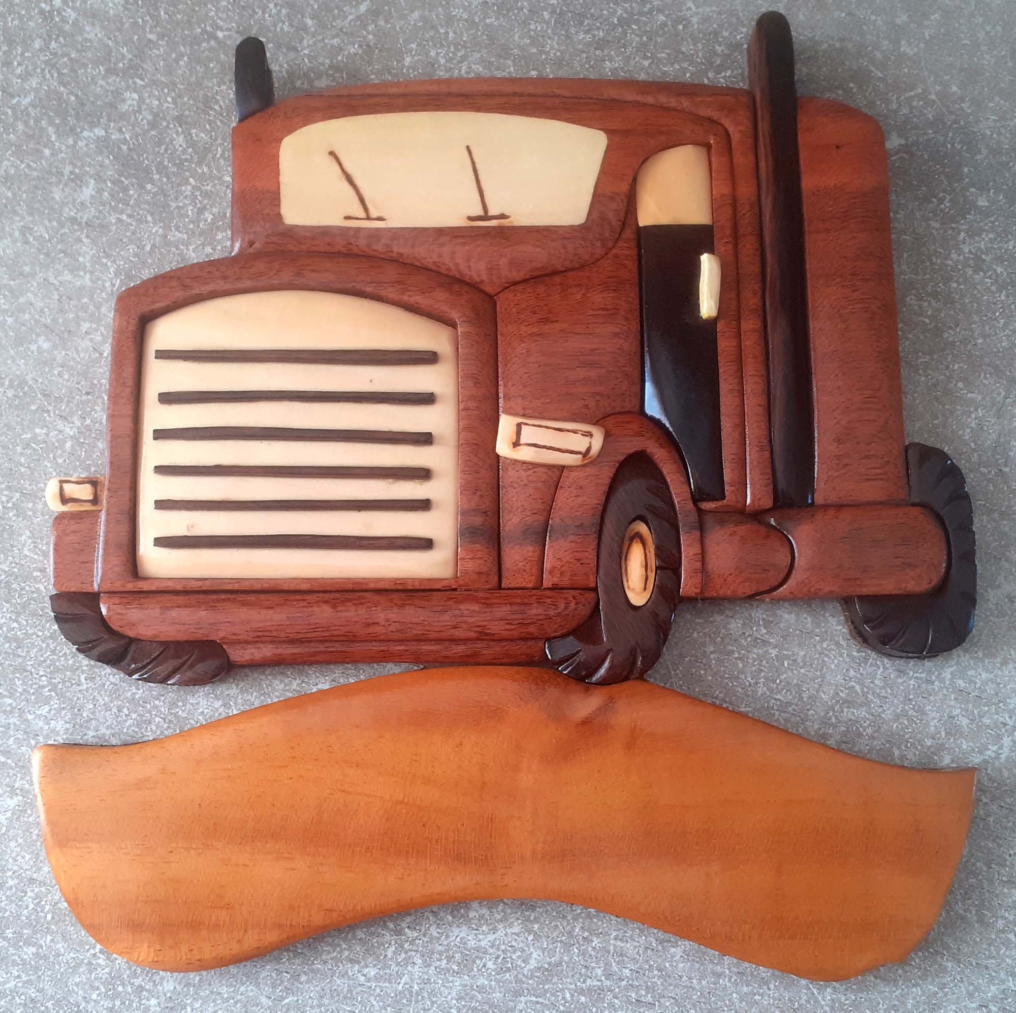 Plaque de Porte en Bois Vernis Pour Enfant Du Camion Américain Personnalisable avec Votre Prénom Off