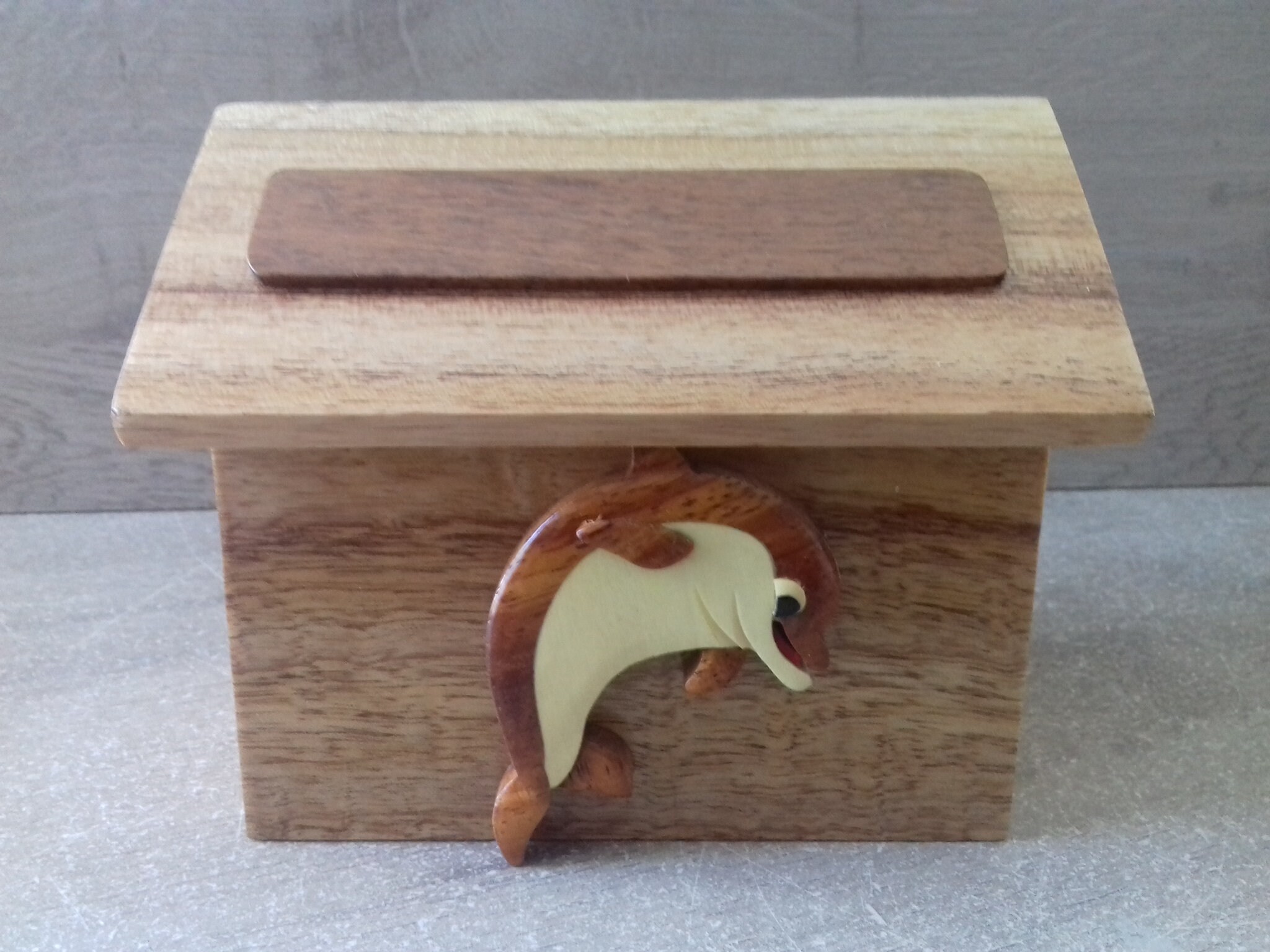 Tirelire en Bois Du Dauphin Personnalisable avec Votre Prénom Offert