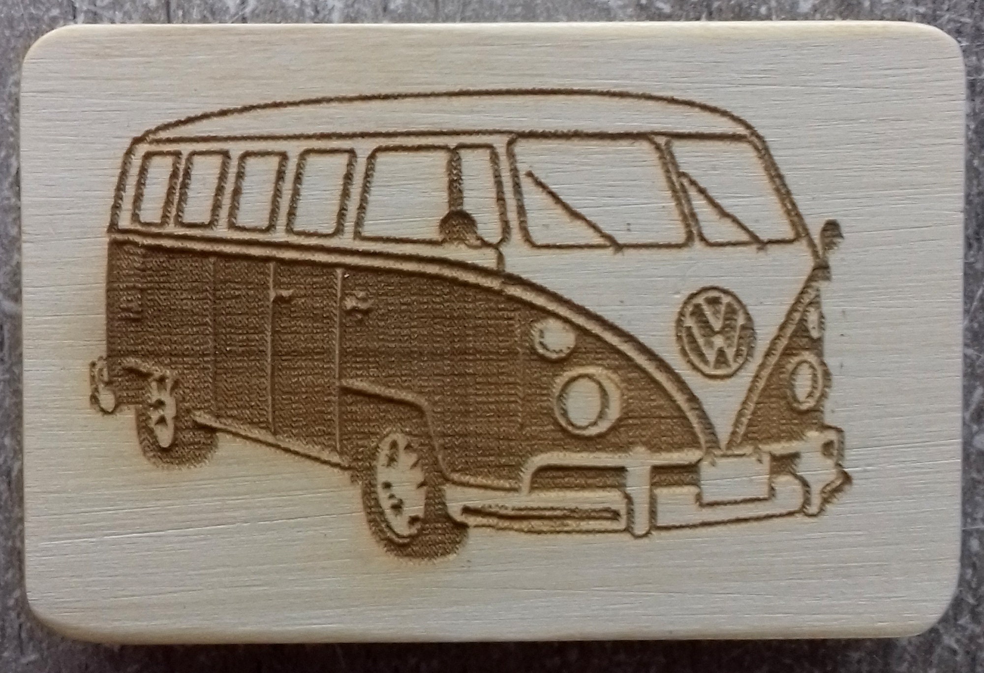 Magnet Du Combi Gravé Au Laser sur Bois