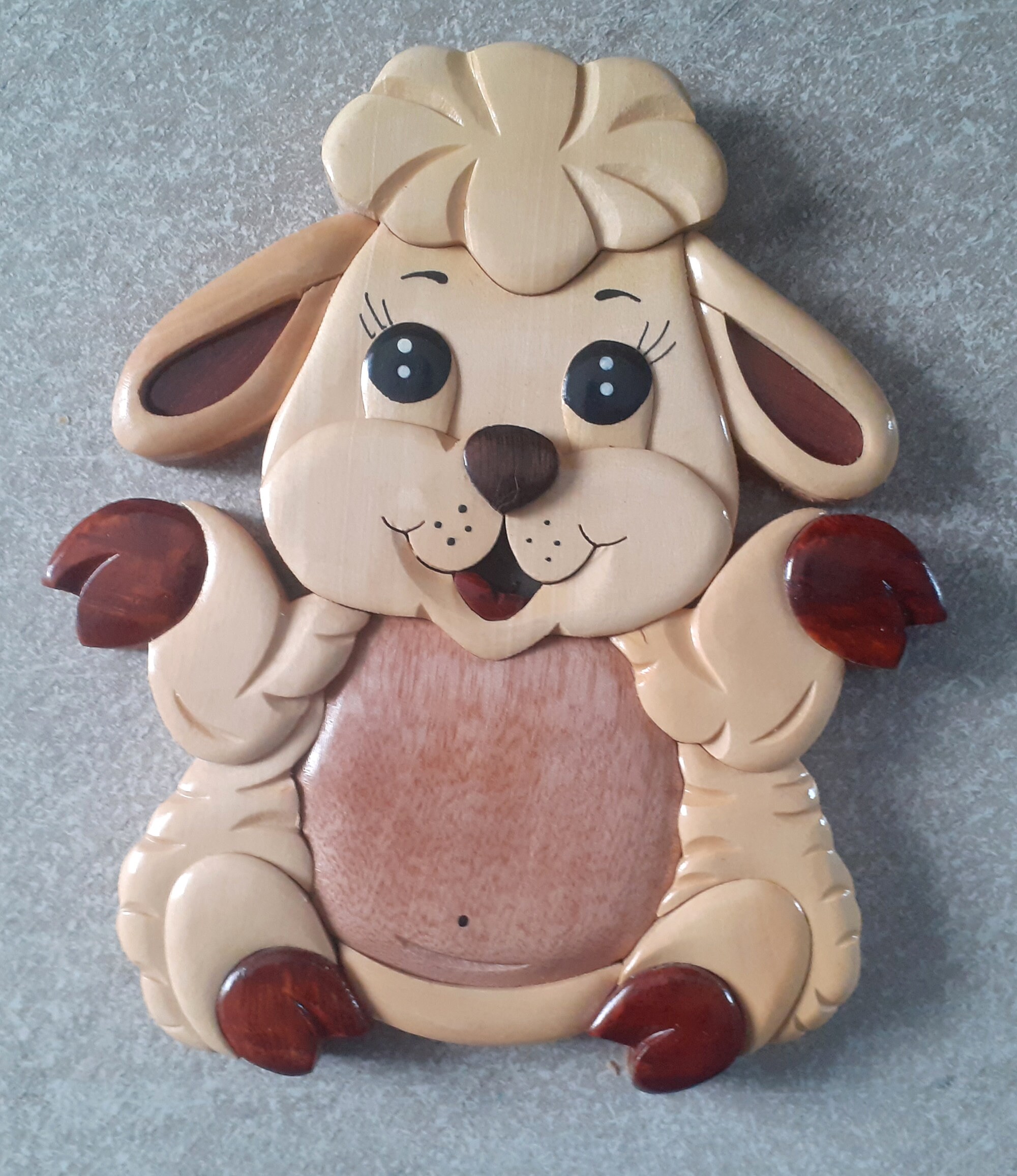 Figurine Du Mouton en Bois Vernis