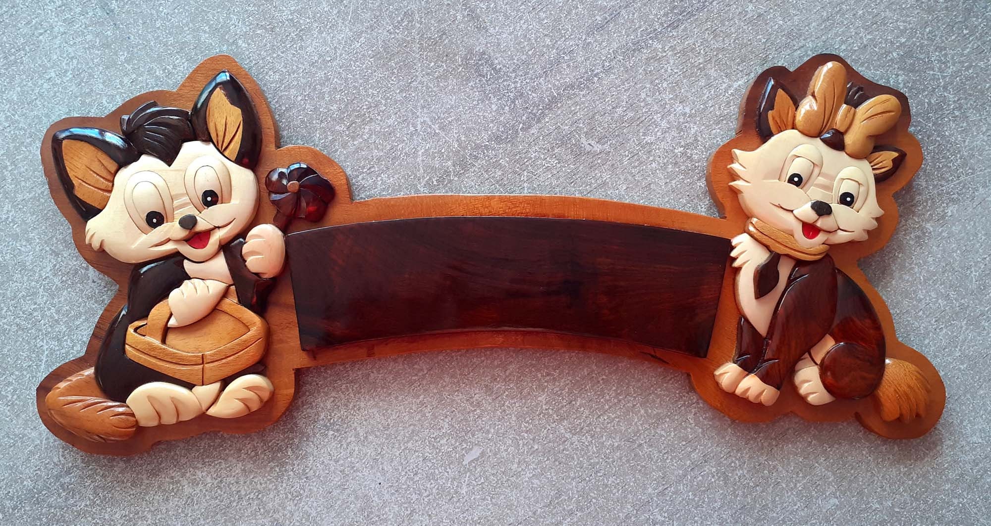 Plaque de Porte Originale Du Couple Chaton Personnalisable en Bois Massif Vernis