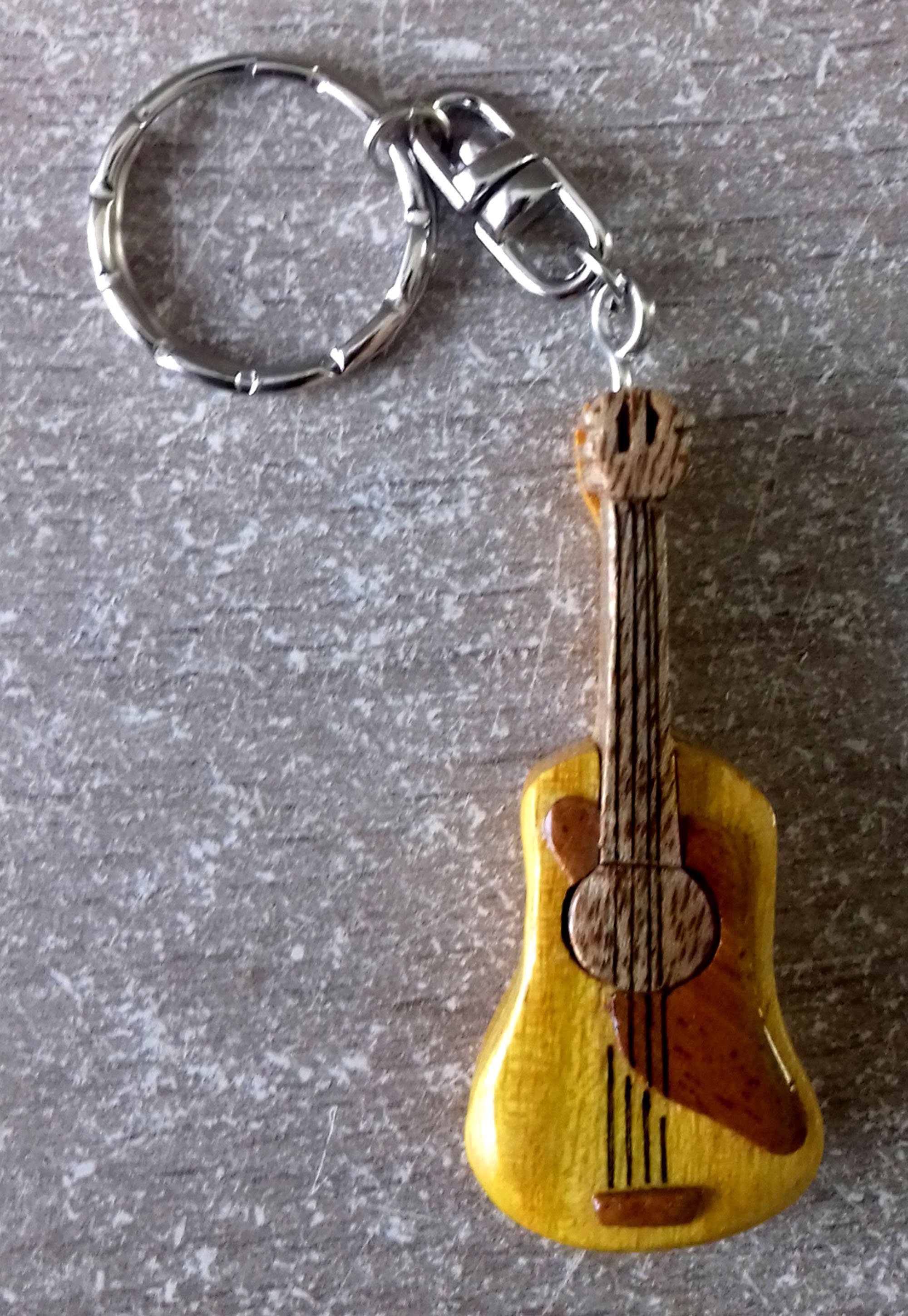 Porte Clef Guitare en Bois