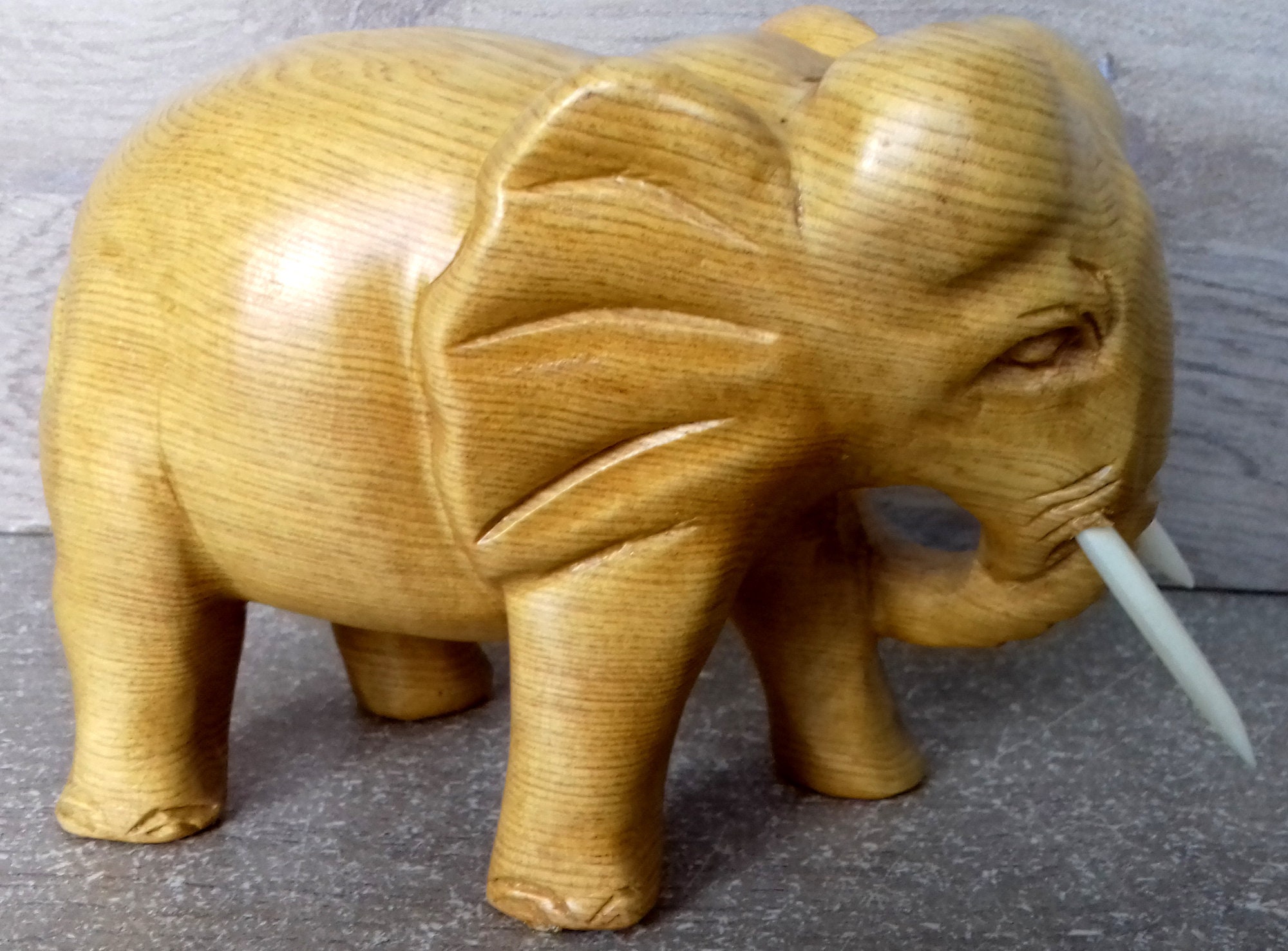 Éléphant Figurine Bois