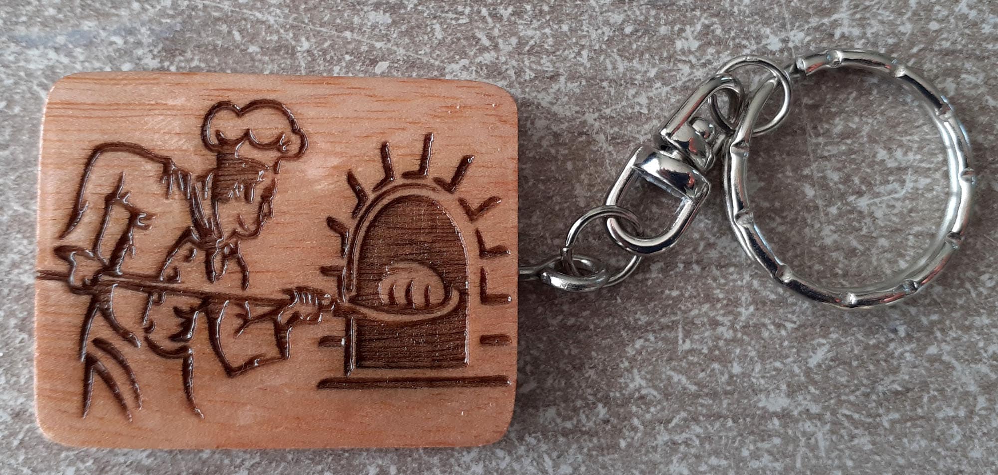 Porte Clef Du Boulanger ou Pizzaiolo Gravé Au Laser sur Ces Deux Faces Bois Vernis