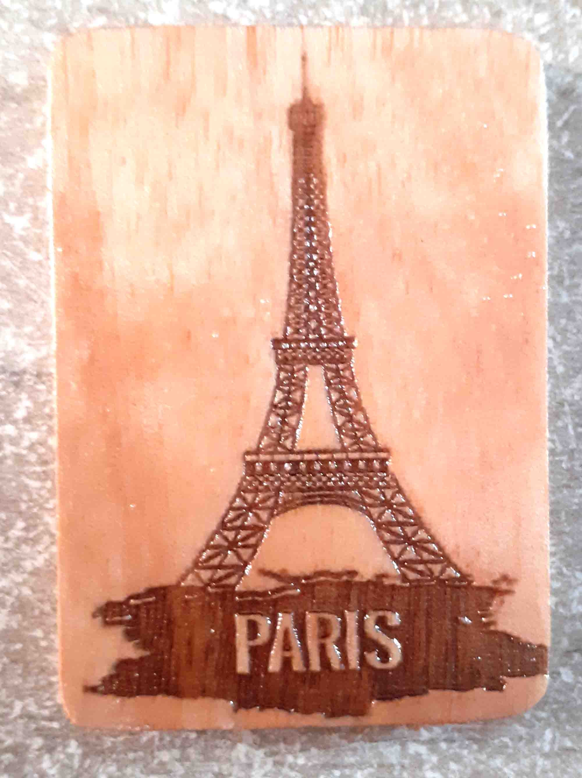 Magnet de La Tour Eiffel Gravé sur Bois