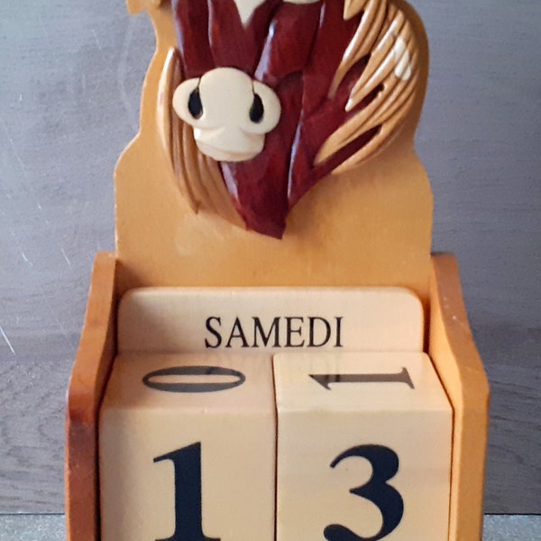 calendrier perpetuel en bois du cheval