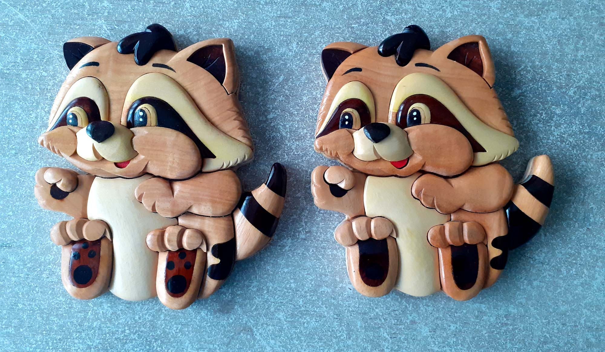 Lot de Deux Figurines Du Raton Laveur en Bois Vernis