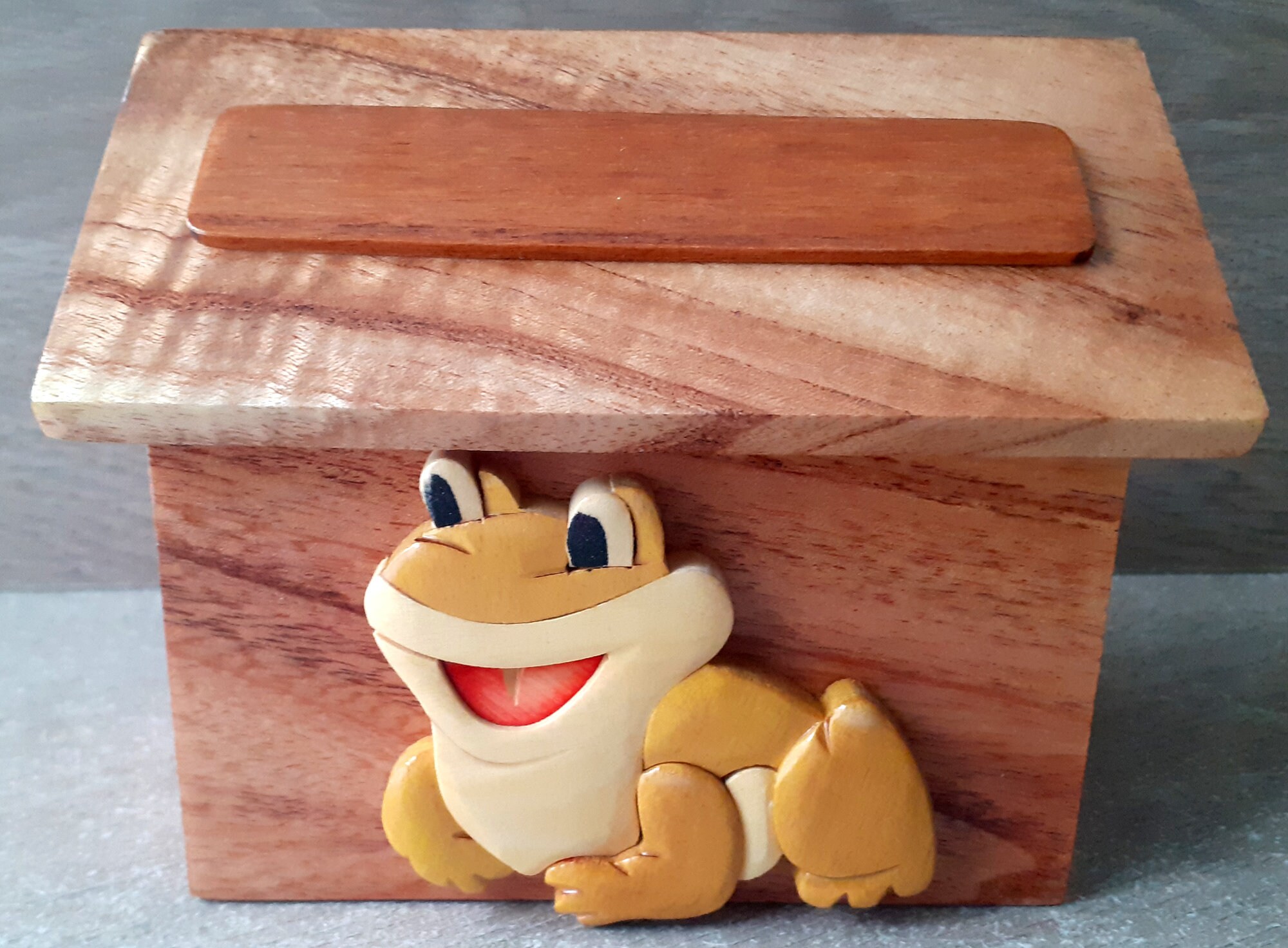 Tirelire Grenouille en Bois Personnalisable avec Prénom Offert