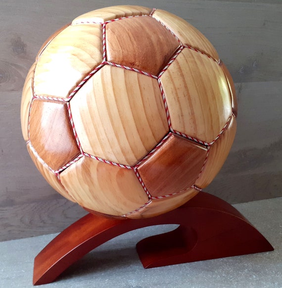 ニスを塗った木製模型サッカーボール - Etsy 日本