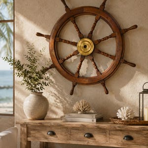 Houten scheepswiel wanddecoratie | Captain Helm, Brass Center, kustmaritiem accent
