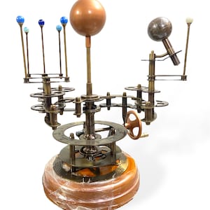 Handmade Grand Celestial Orrery – Vintage-style mechanical solar system model with brass and wood. Perfect for home decor and science gifts.