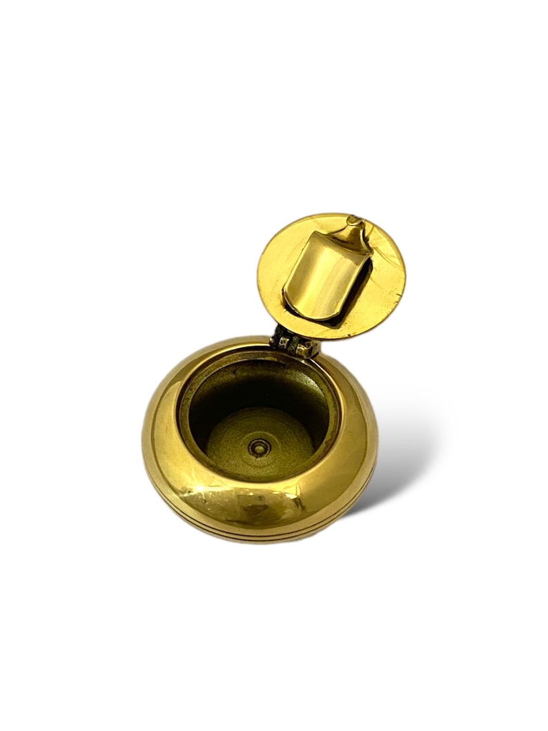 HOMEJOY2000 Brass Pocket Ashtray With Shiny Finish Portable Cigarette