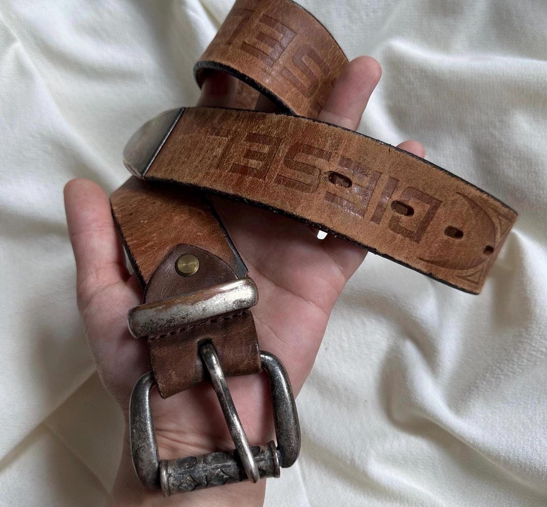 小物 00s y2k DIESEL logo plate leather belt Vintage Brown Leather Belt With Engraved Buckle – Diesel Y2K