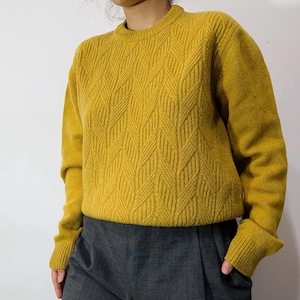 Vintage mustard yellow wool sweater – textured pattern, crew neck wool jumper- size L