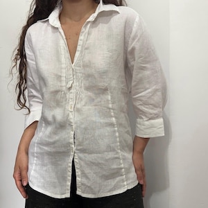 Vintage white linen blouse – pintuck front with 3/4 sleeves – size XS-S