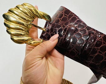 QUIN Vintage Red Croc Embossed Belt With Unique Cast Bronze  display picture 1