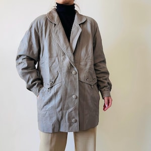 Vintage beige oversized genuine leather coat, minimalist 80s leather overcoat, long neutral leather jacket, classic retro outerwear, size L