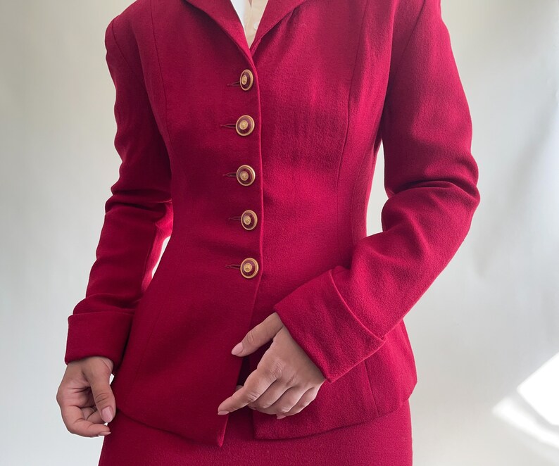 vintage Wool red suit/ mini skirt/ form fitted blazer/ skirt suit image 5