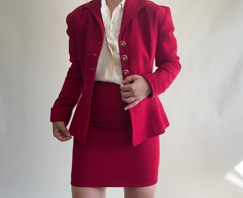 vintage Wool red suit/ mini skirt/ form fitted blazer/ skirt suit image 6