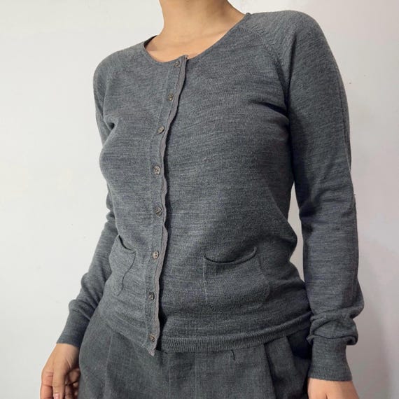 Vintage grey merino wool cardigan – extra fine knit button sweater – size XS