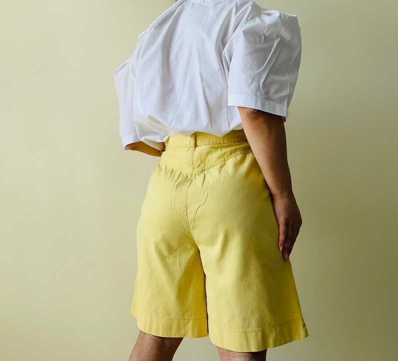 vintage high waisted yellow shorts, high waisted pleated pants, summer pants image 3