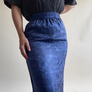 vintage blue silk pencil skirt image 2