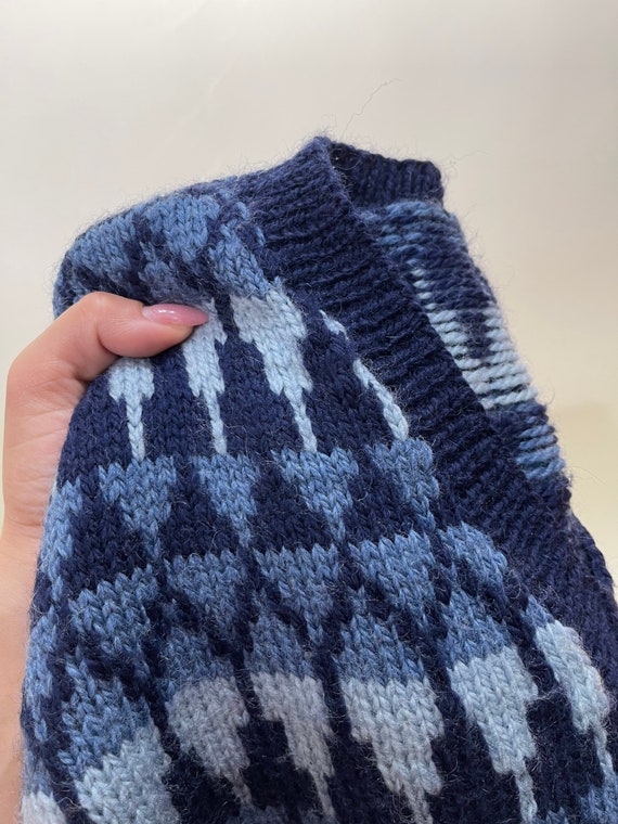 handmade wool sweater in blue nordic pattern, blu… - image 7