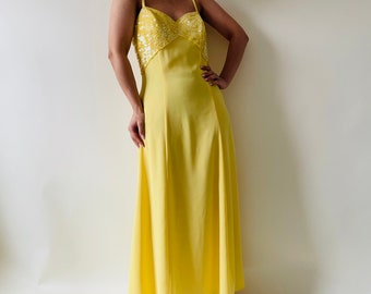 vintage yellow evening dress with sequins details,