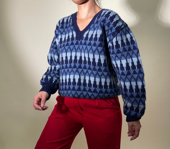 handmade wool sweater in blue nordic pattern, blu… - image 4