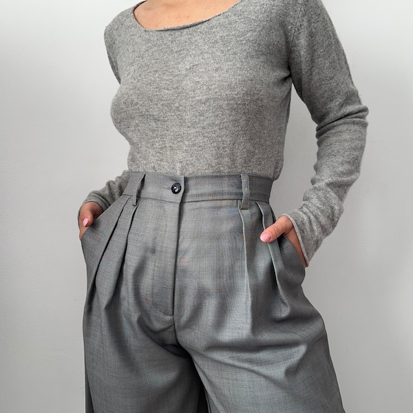 Pure extrafine  wool high waisted trousers/ Wool grey flowy  wide leg pants/ fall șpring  wool trousers/ pleated trousers