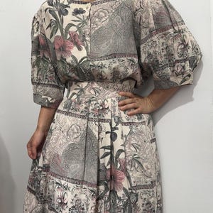 Vintage two-piece set – viscose shirt & midi skirt, floral print, relaxed fit, size L