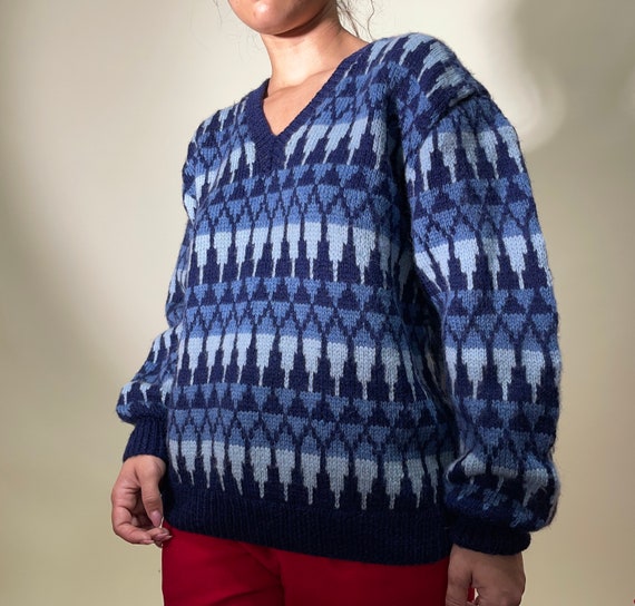 handmade wool sweater in blue nordic pattern, blu… - image 3