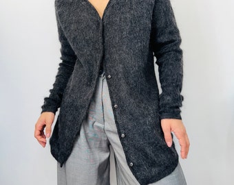 Cárdigan largo vintage de mohair peludo – Suéter de mezcla de lana gris oscuro