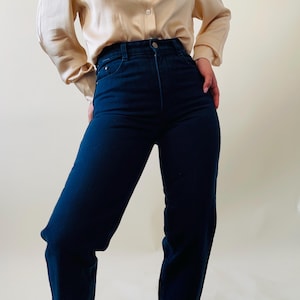 Vintage navy blue cotton jeans – high-waisted, straight-leg cut – size Xs-S