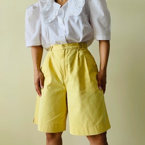 vintage high waisted yellow shorts, high waisted pleated pants, summer pants image 2