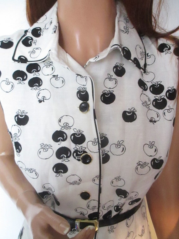 Vintage Monochrome Black & White Sleeveless Belte… - image 3