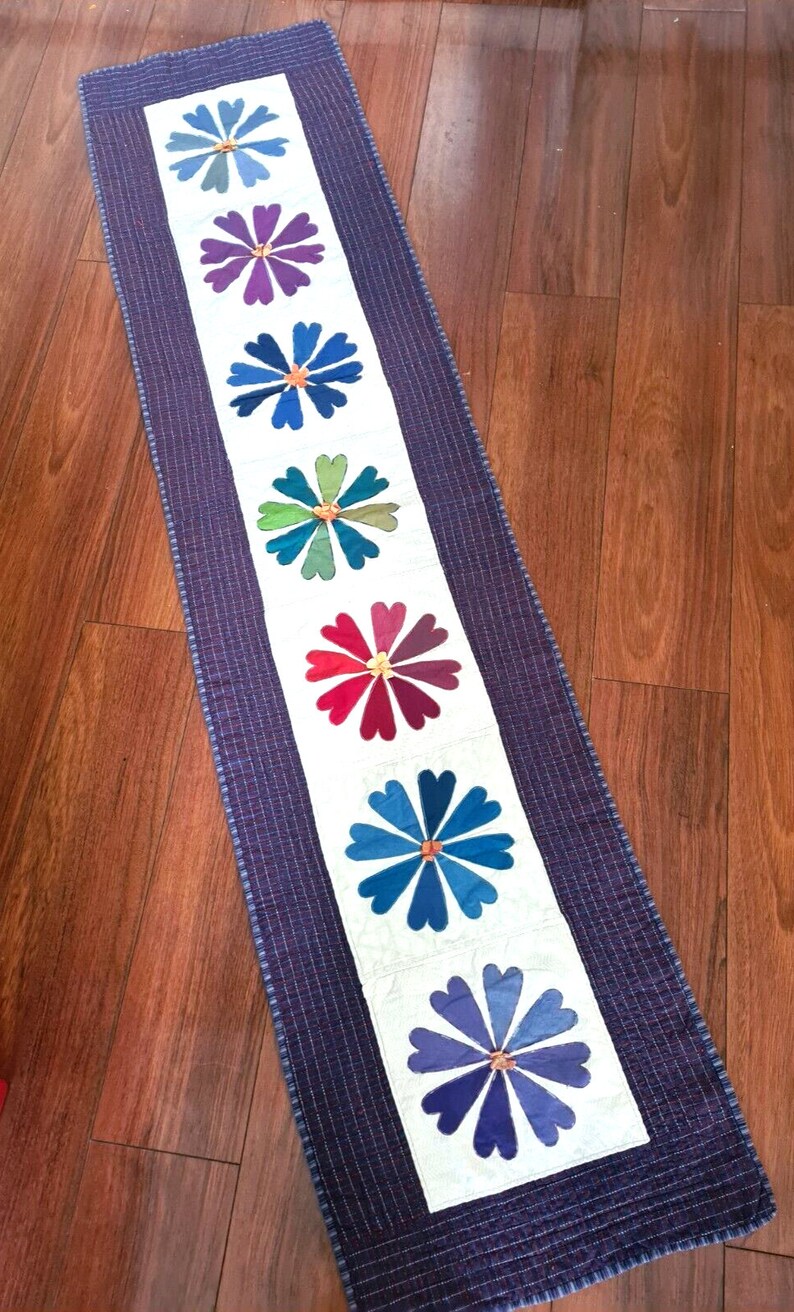 Chemin de table long fait main en patchwork, suspension murale, jeté, jeté de lit violet 220 cm/50 cm image 1