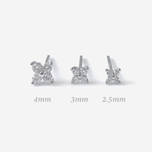 Silver Flower 4mm, 3mm, 2.5mm earrings • Cz Flower stud • Stud earrings • Dainty gold earring • Tiny minimalist studs • stud earrings