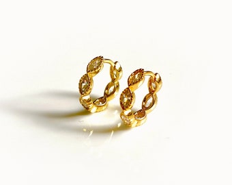 9ct 9K Yellow & White "Gold Filled" Little Girl's Small Hoop Earrings.12mm,2122 9ct 9K Yellow & White "Gold Filled" Little Girl's Small Hoop Earrings.12mm,2122