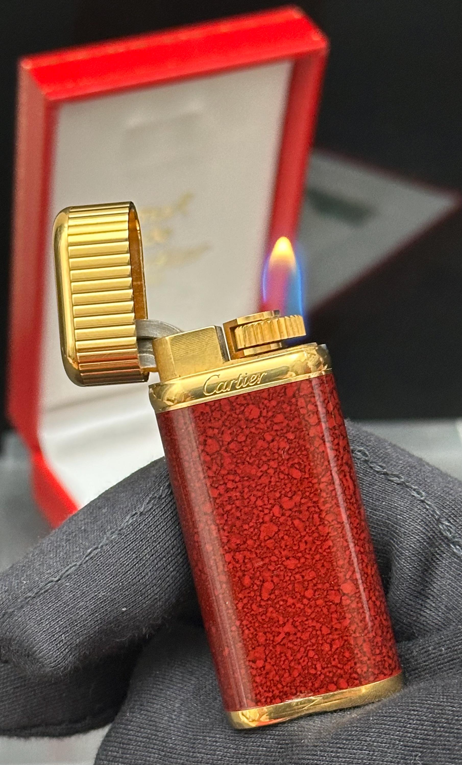 Rare stunning oval red marble lacquer Cartier Lighter , Paris made 