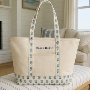 Personalized Canvas Tote, Embroidered Tote, Monogram Canvas Tote Bag, Custom Tote Bag, Preppy Boat Bag, Monogramed Beach Bag