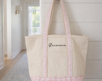 Personalized Canvas Tote, Embroidered Tote, Monogram Canvas Tote Bag, Custom Tote Bag, Preppy Boat Bag, Monogramed Beach Bag